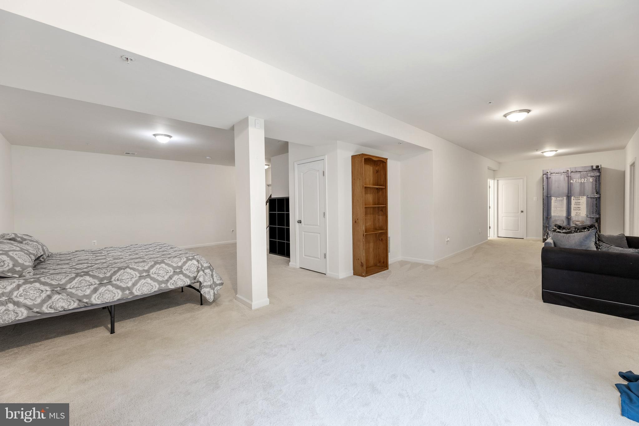 WASHINGTON OVERLOOK - Residential