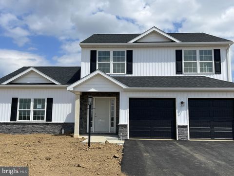 02 JASMINE DR LEBANON PA 17042