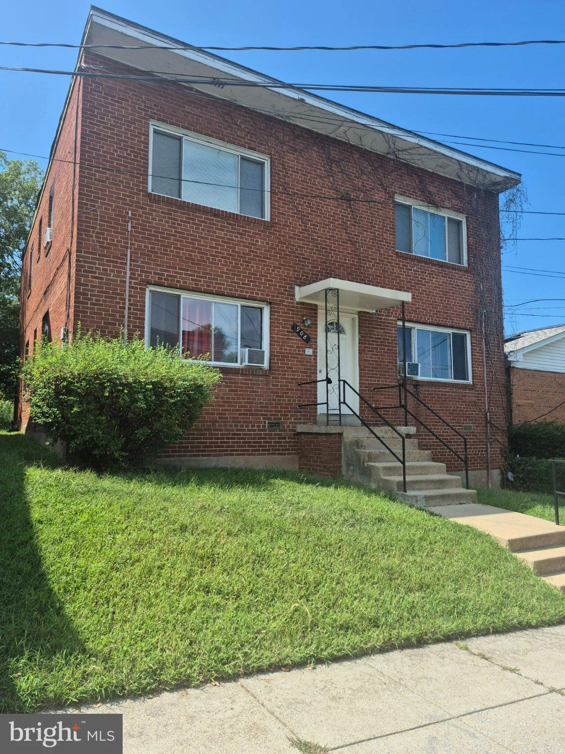 908 48th Place NE, Washington, DC, 20019