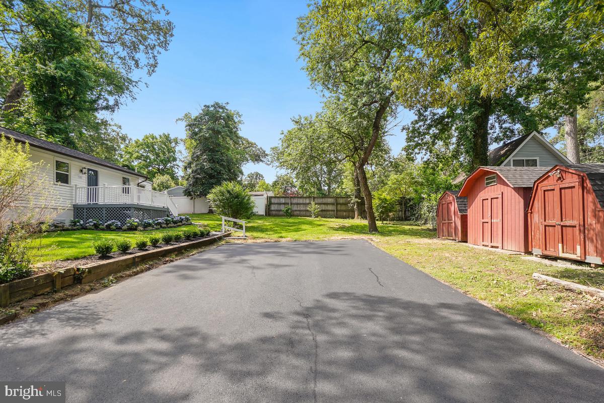 389 CHESTNUT TRAIL