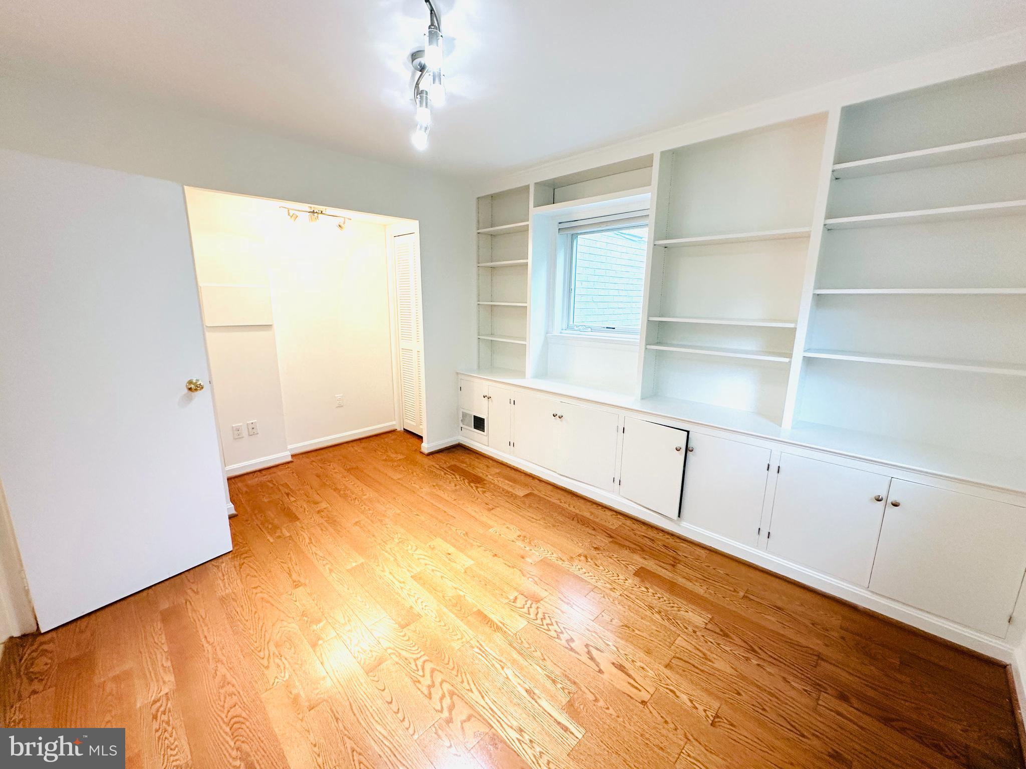 PARKVIEW - Residential Lease