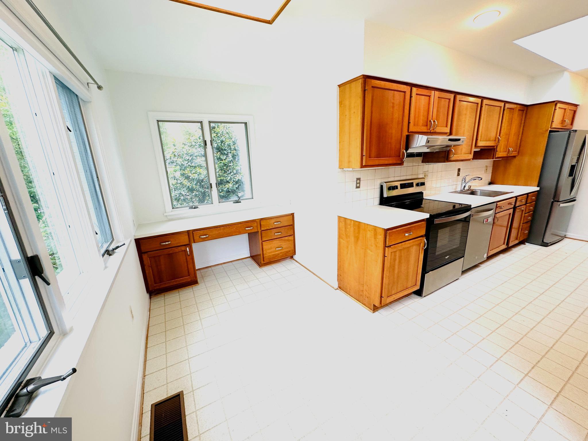 PARKVIEW - Residential Lease