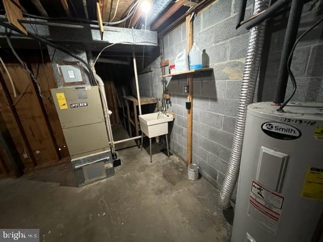 FARMBROOK - Residential Lease