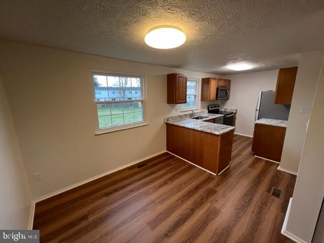 FARMBROOK - Residential Lease