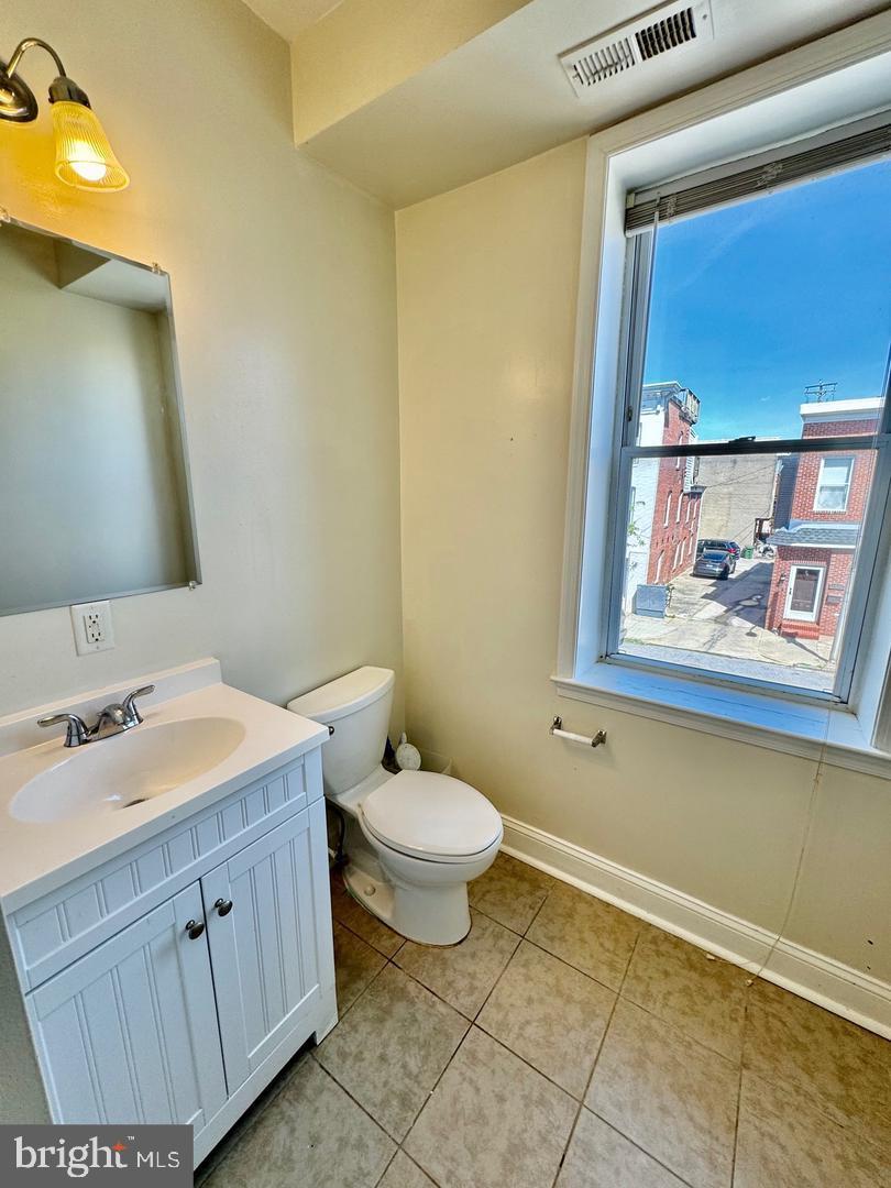 RIVERSIDE PARK - Residential Lease