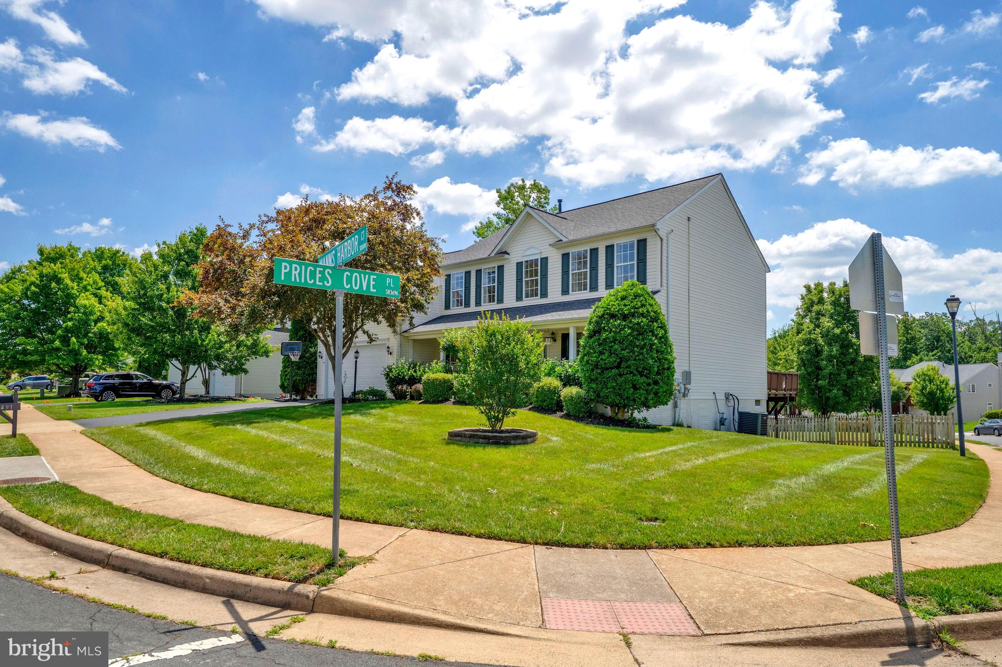10491 MANNS HARBOR COURT