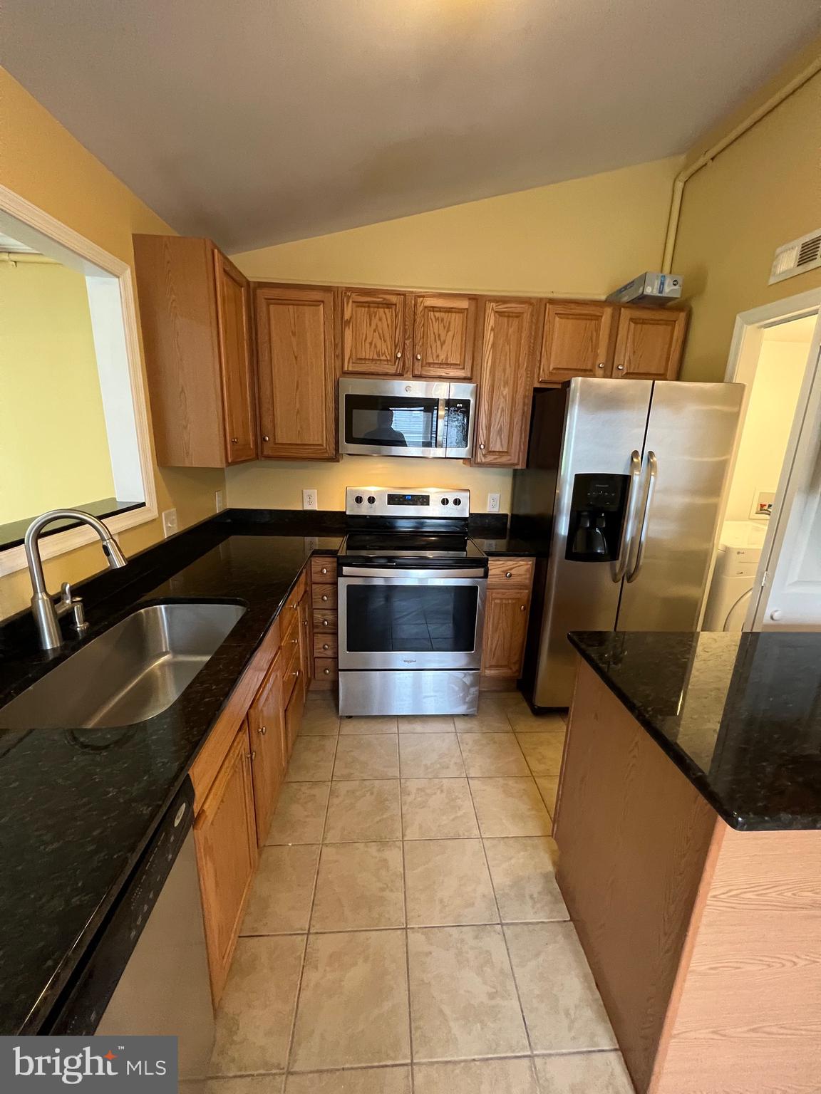 POINTER RIDGE - Residential Lease