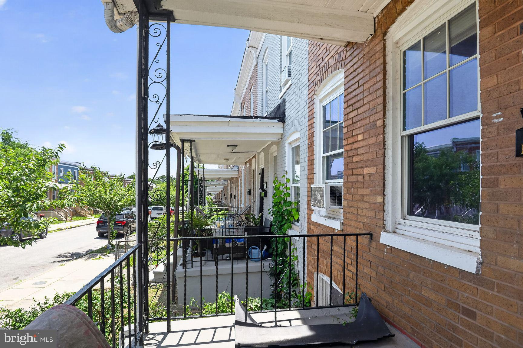 36 N ABINGTON AVENUE