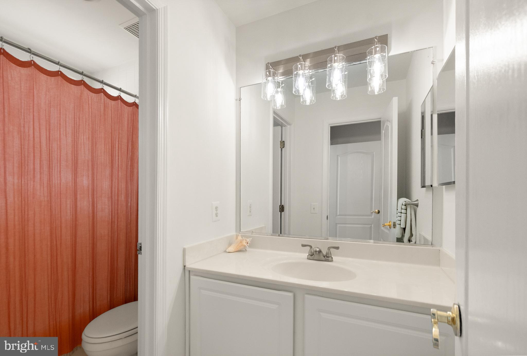 LOWES ISLAND - Residential