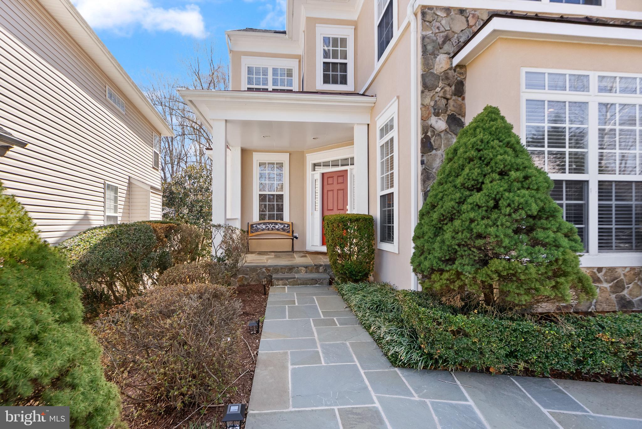 LOWES ISLAND - Residential