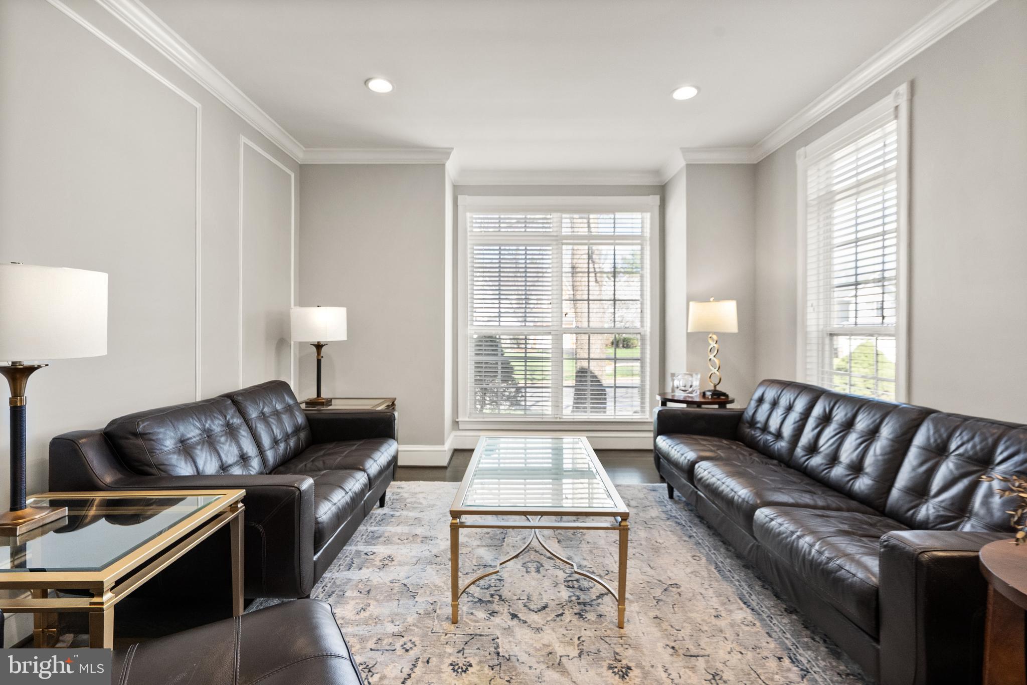 LOWES ISLAND - Residential