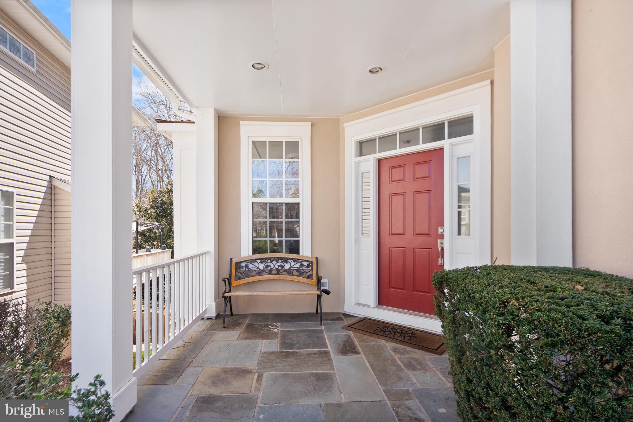 LOWES ISLAND - Residential