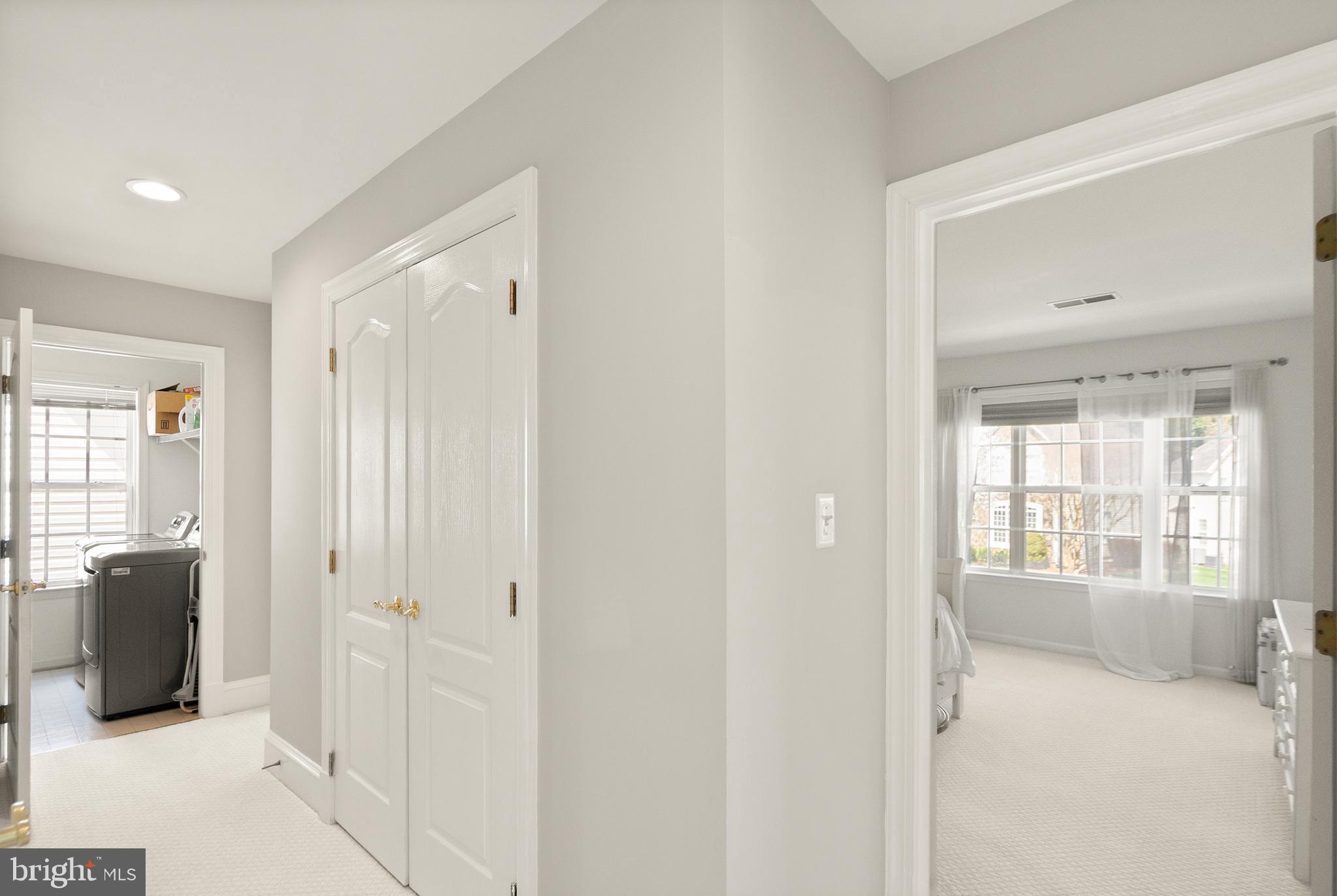 LOWES ISLAND - Residential