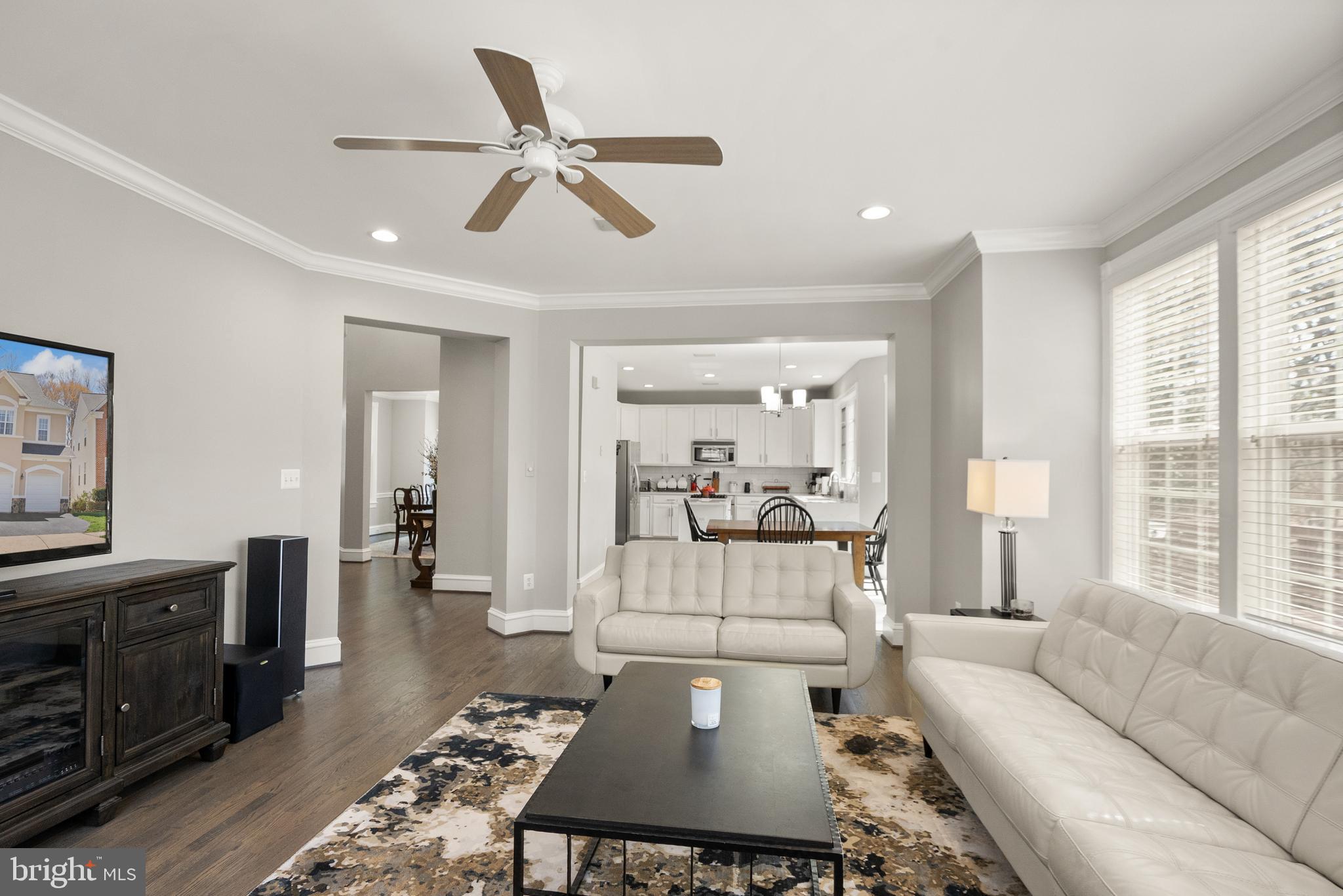 LOWES ISLAND - Residential