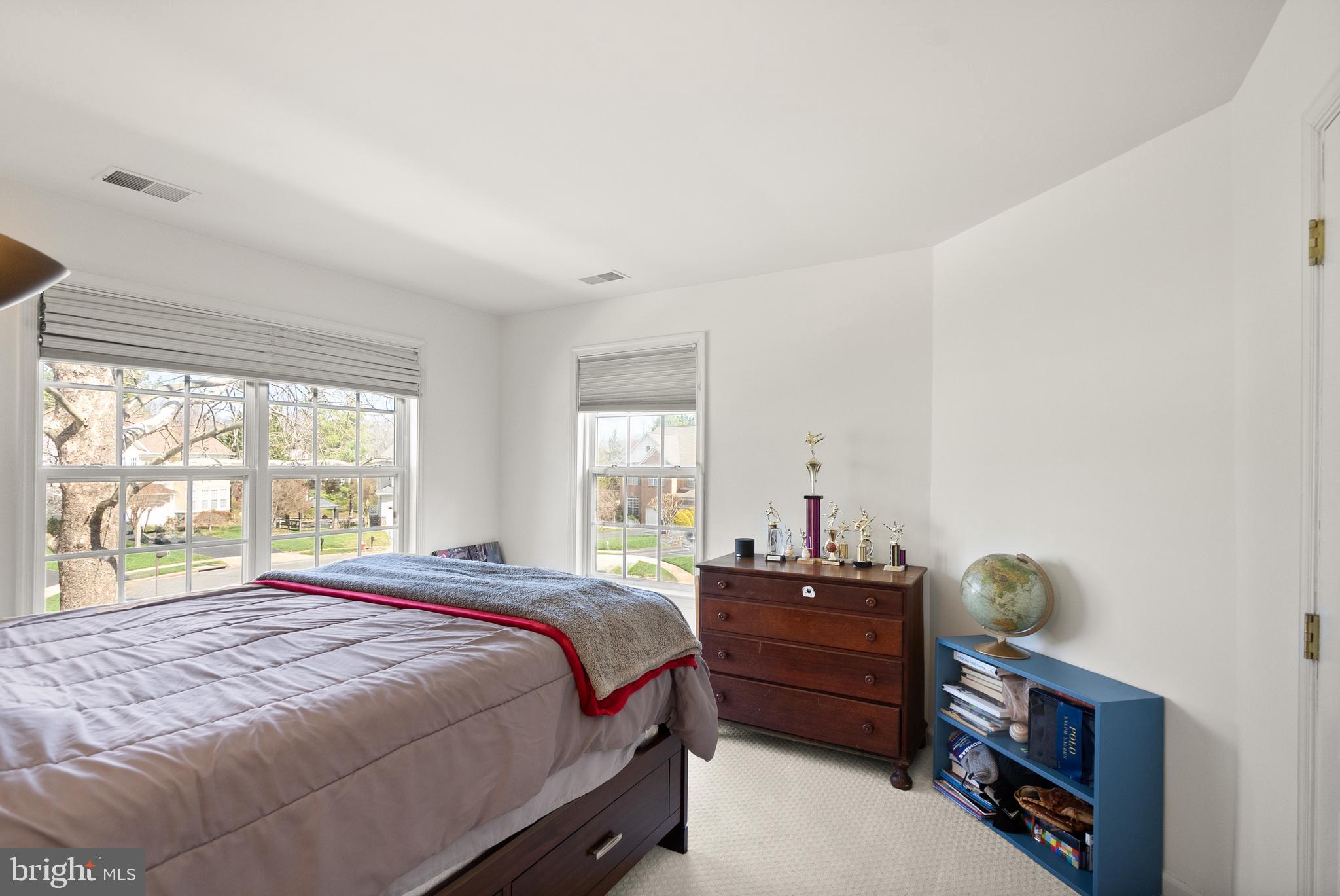 LOWES ISLAND - Residential