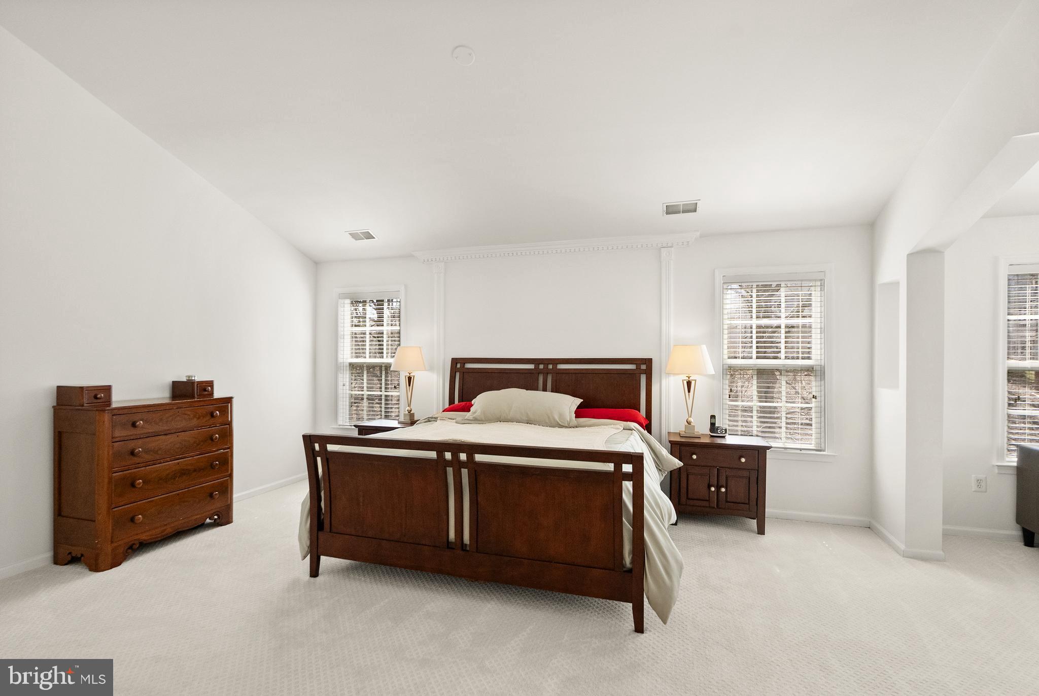 LOWES ISLAND - Residential