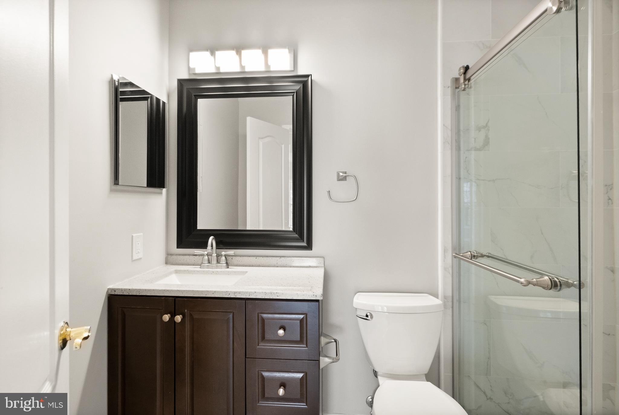 LOWES ISLAND - Residential