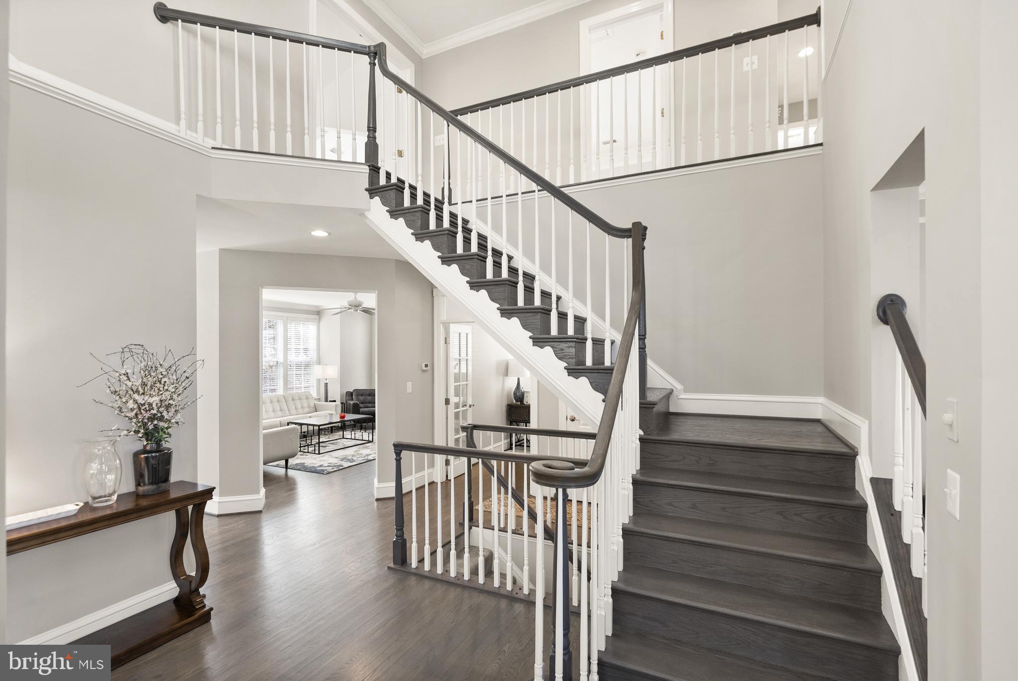 LOWES ISLAND - Residential