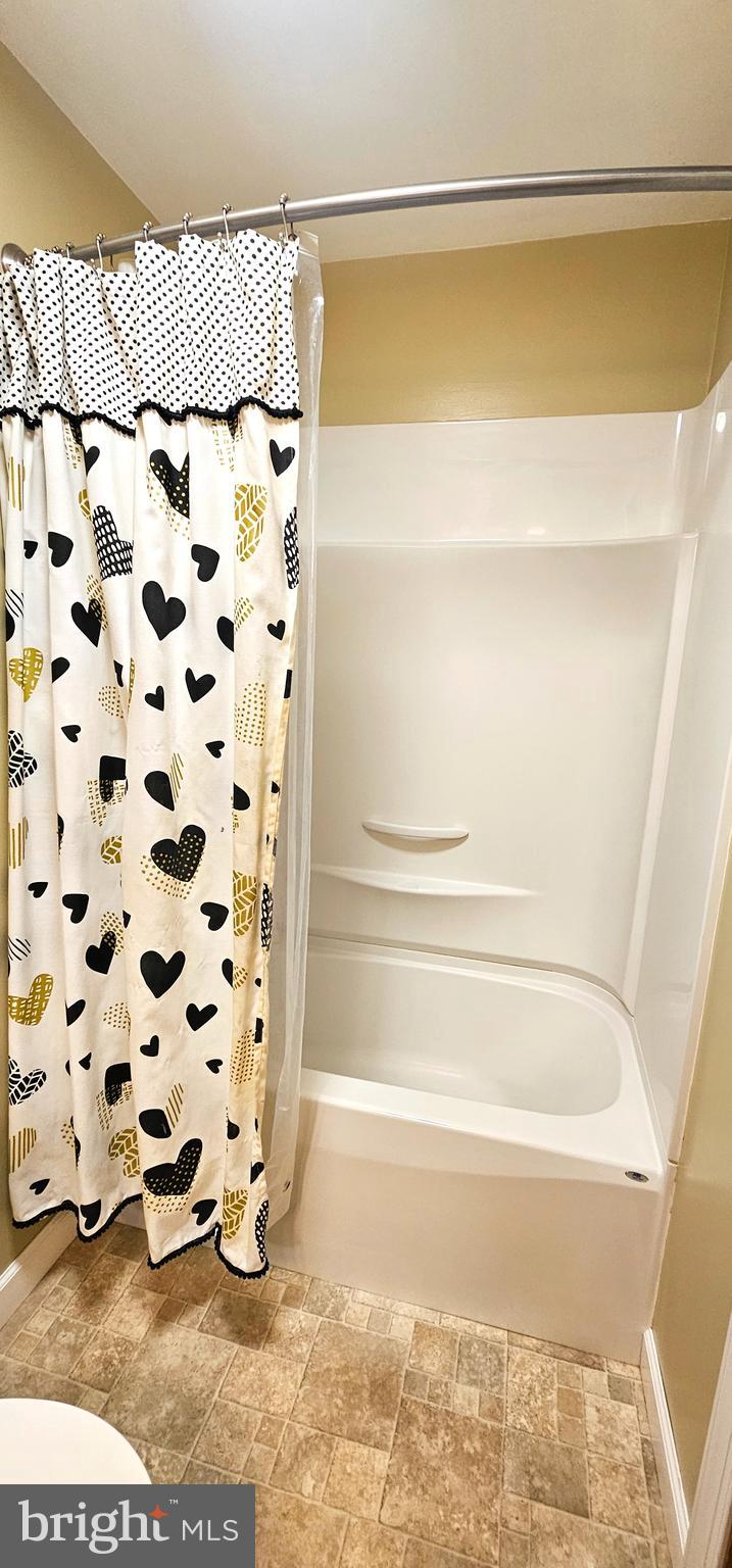 MOUNTAIN VIEW ESTATES - Residential