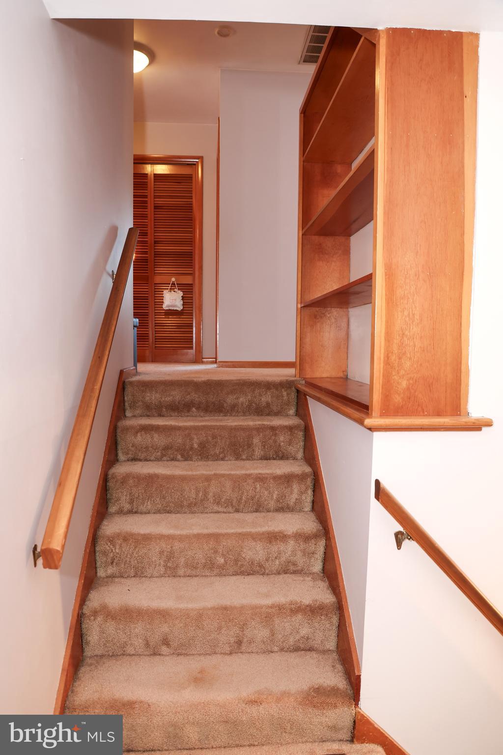 MOUNTAIN VIEW ESTATES - Residential