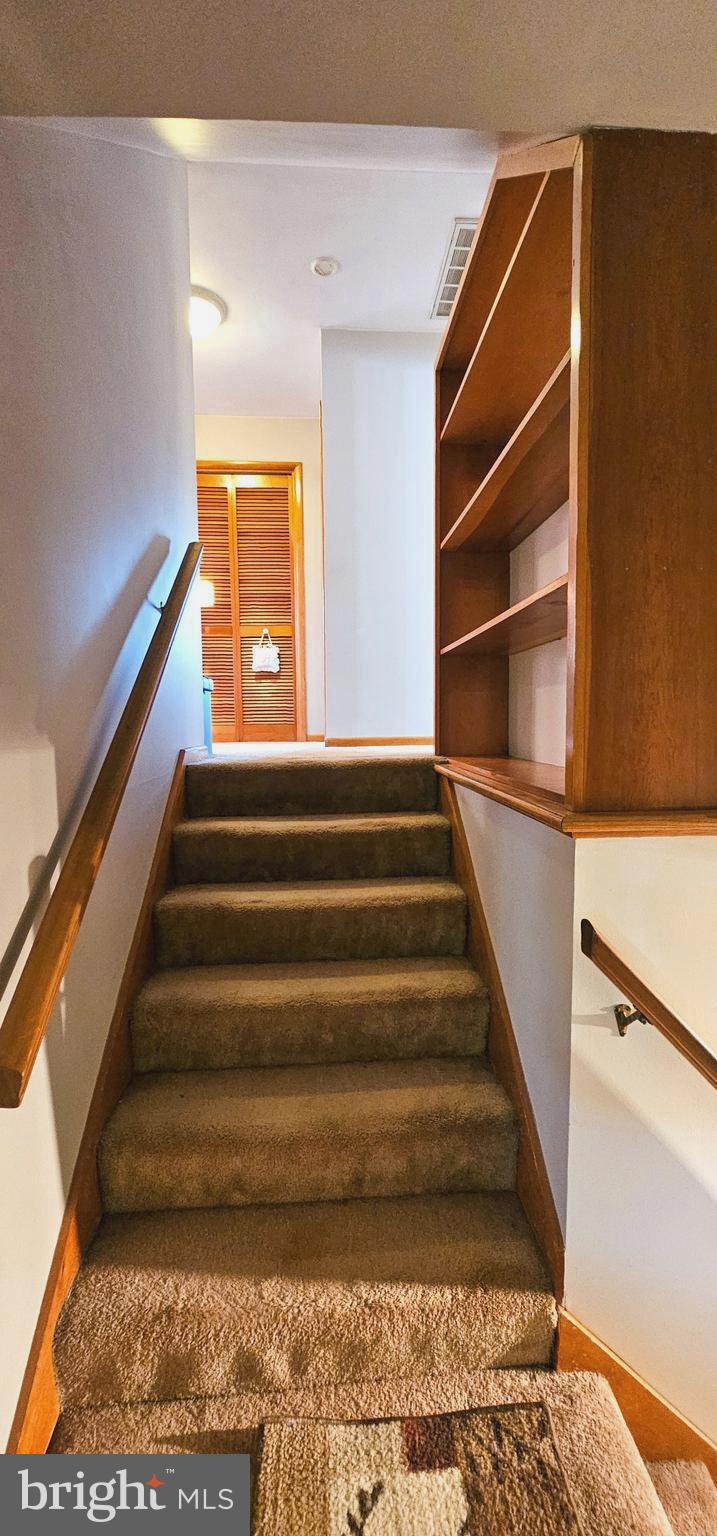 MOUNTAIN VIEW ESTATES - Residential