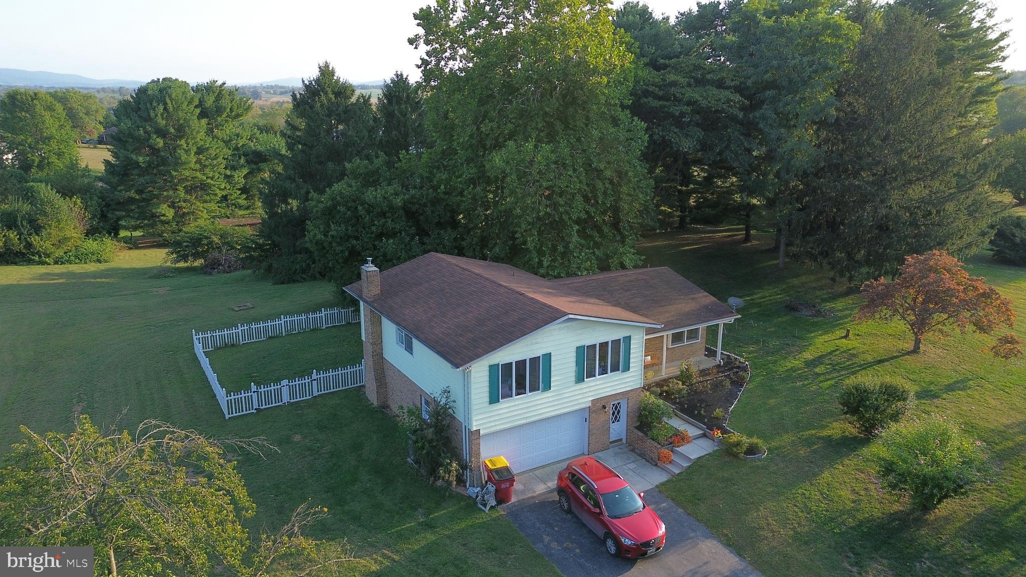 MOUNTAIN VIEW ESTATES - Residential