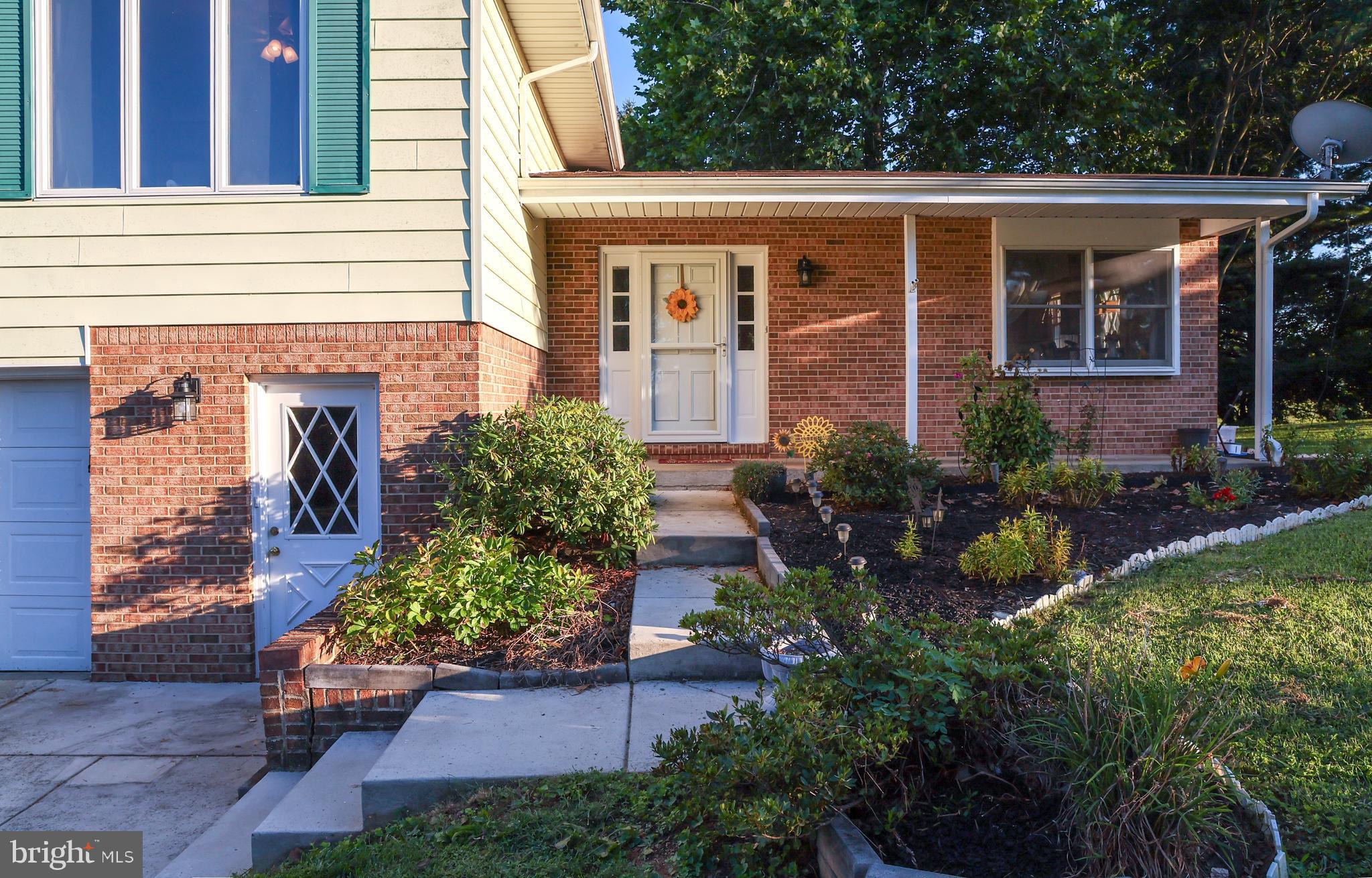 MOUNTAIN VIEW ESTATES - Residential