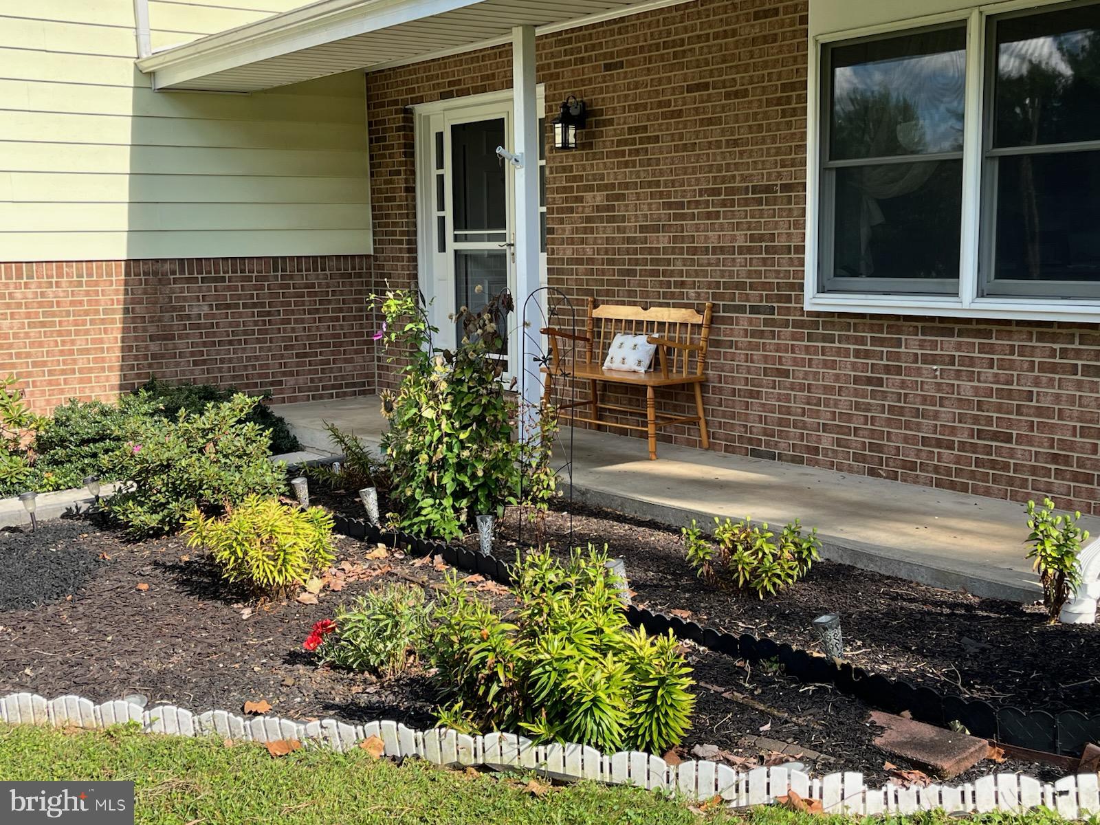 MOUNTAIN VIEW ESTATES - Residential