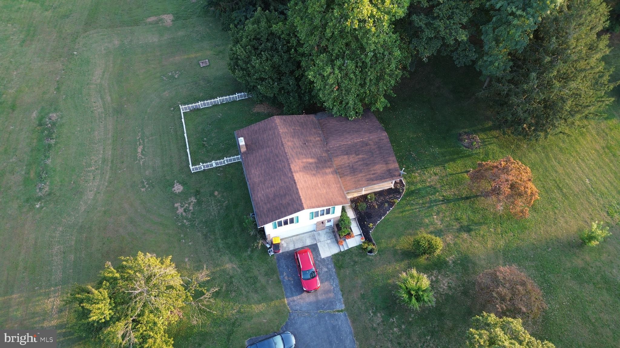 MOUNTAIN VIEW ESTATES - Residential