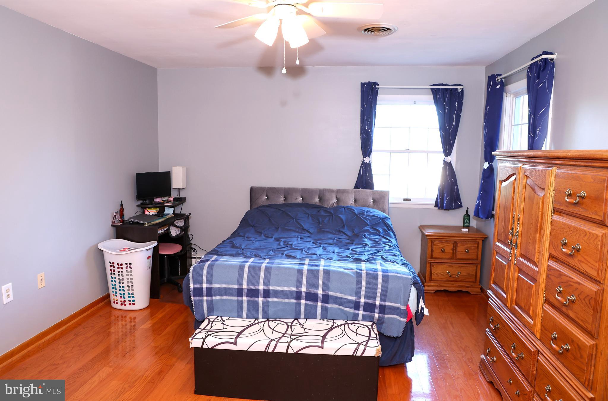 MOUNTAIN VIEW ESTATES - Residential