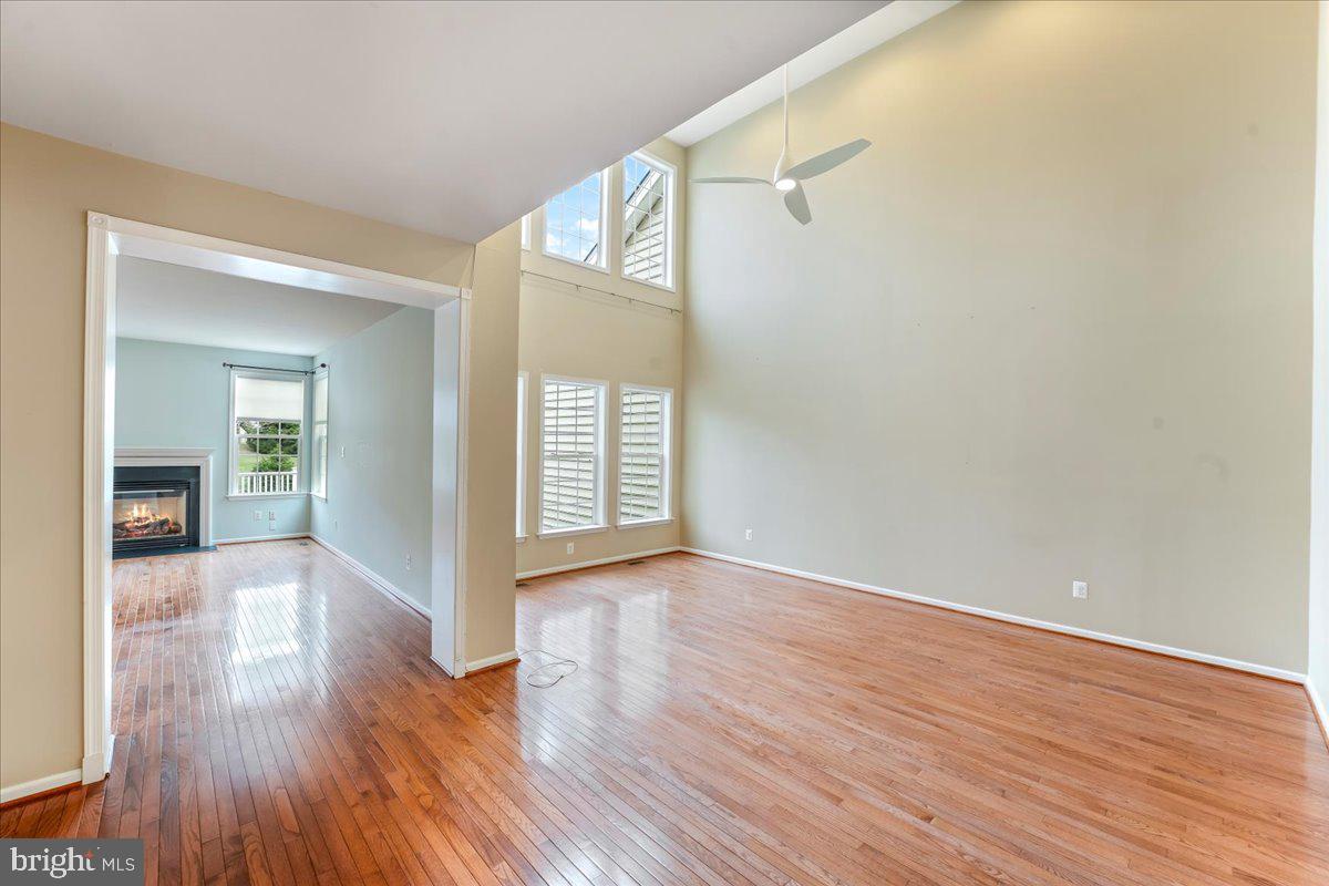 RIVERCREST - Residential Lease