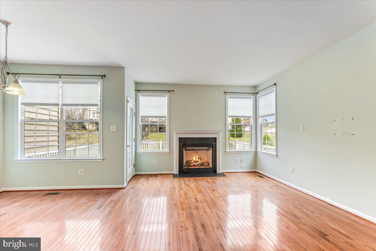 RIVERCREST - Residential Lease