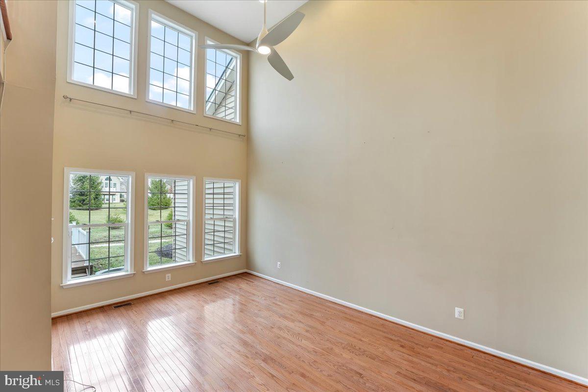 RIVERCREST - Residential Lease