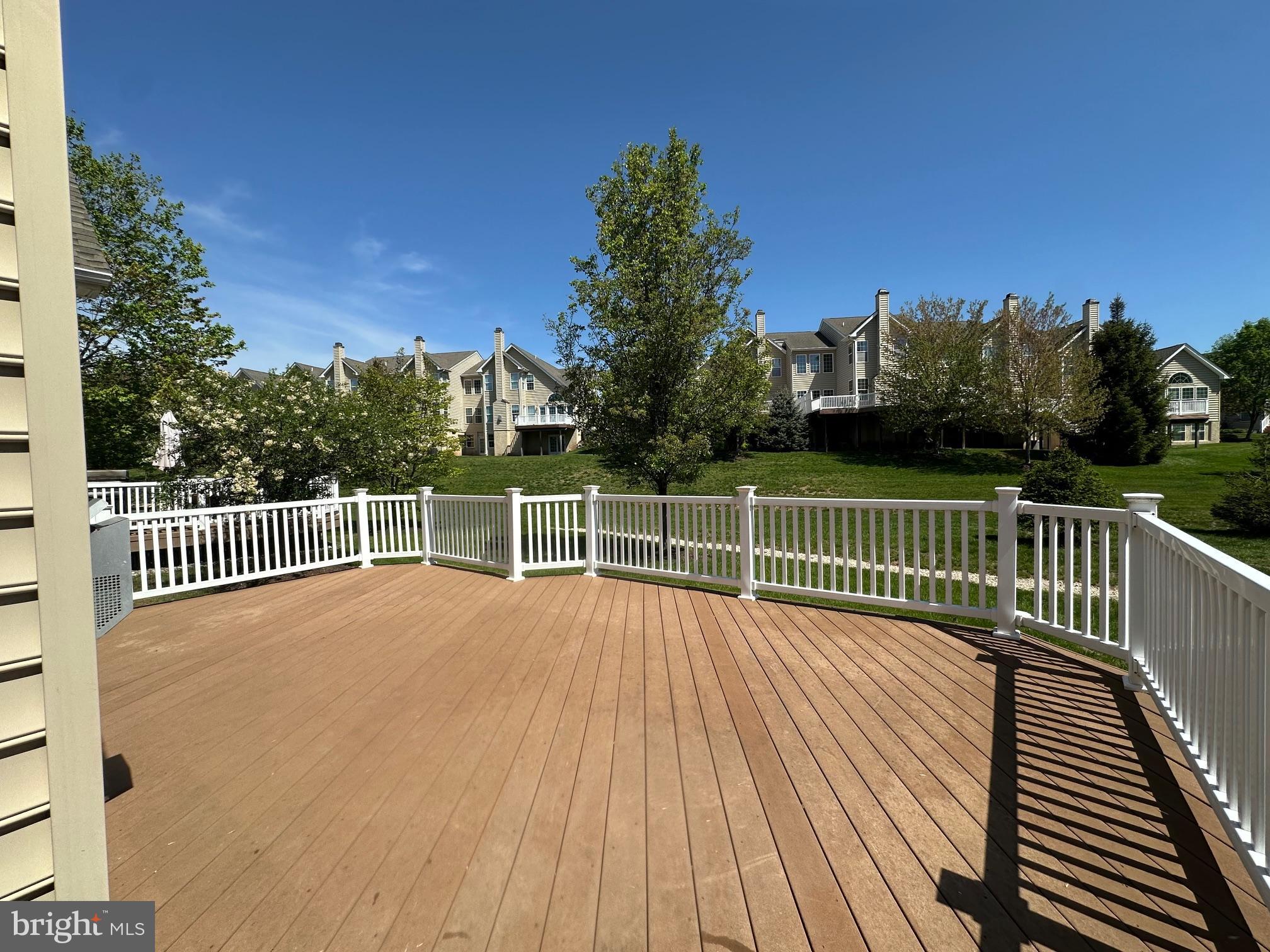 RIVERCREST - Residential Lease