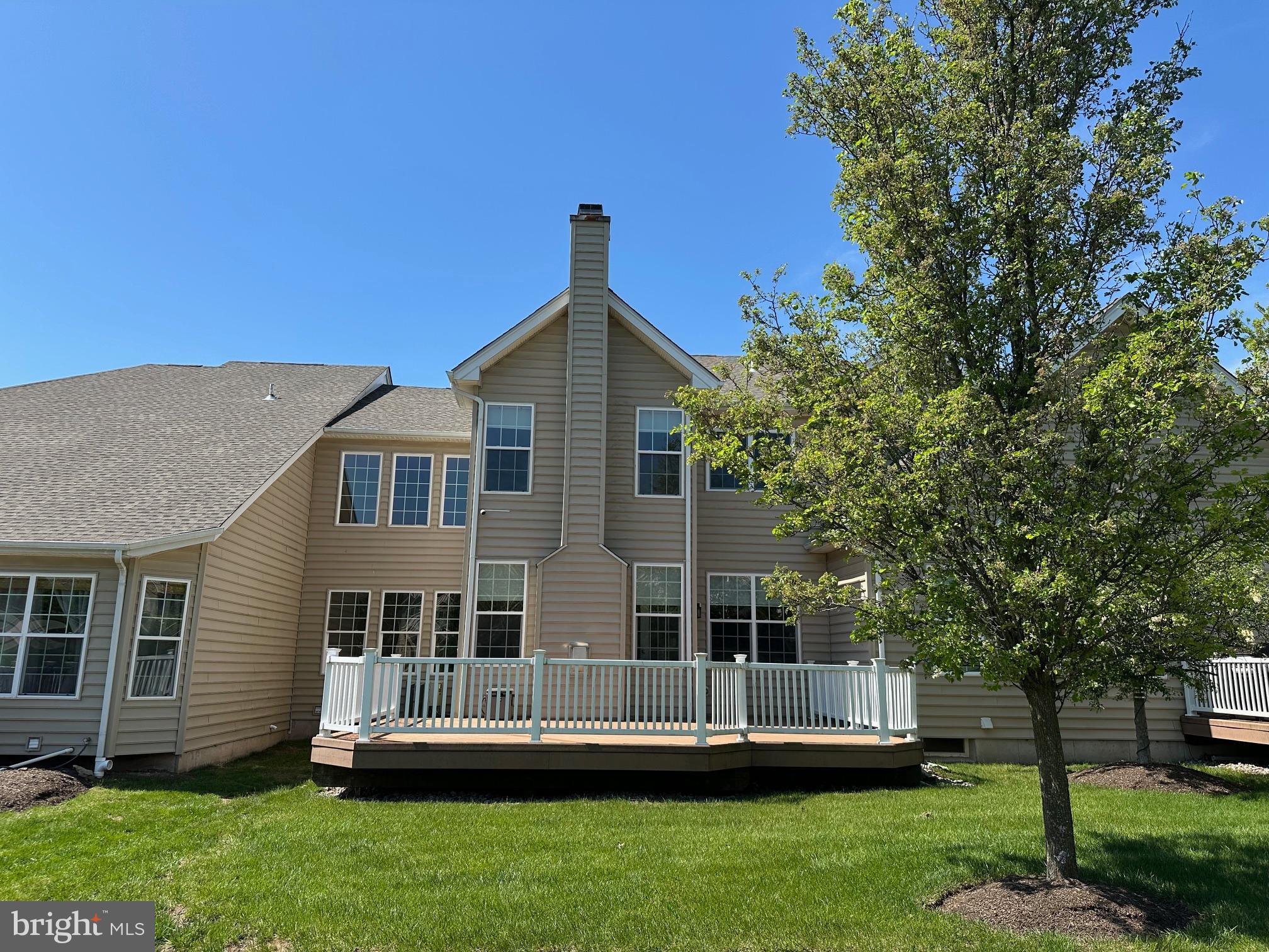 RIVERCREST - Residential Lease