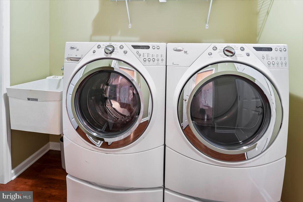 RIVERCREST - Residential Lease