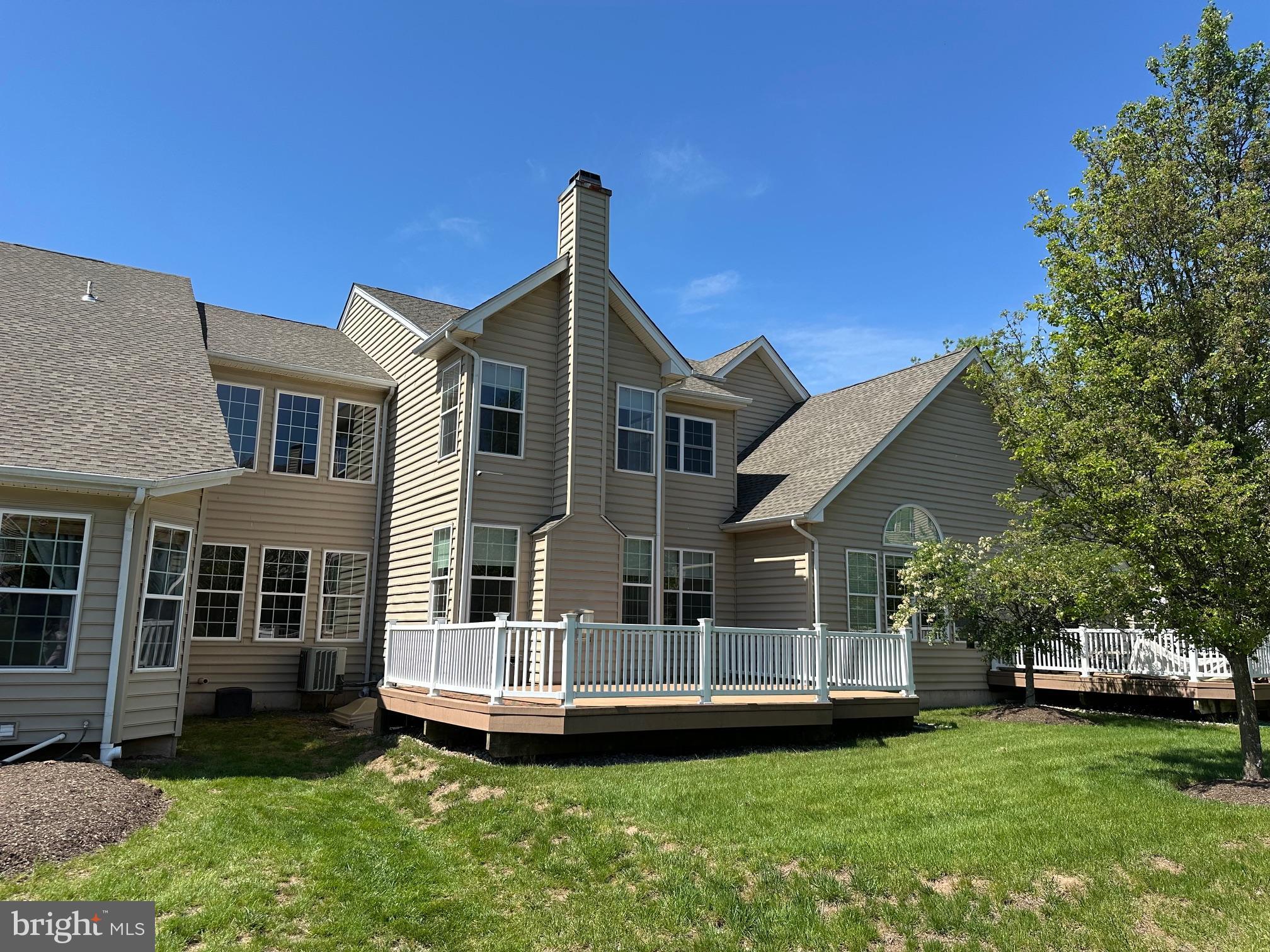 RIVERCREST - Residential Lease