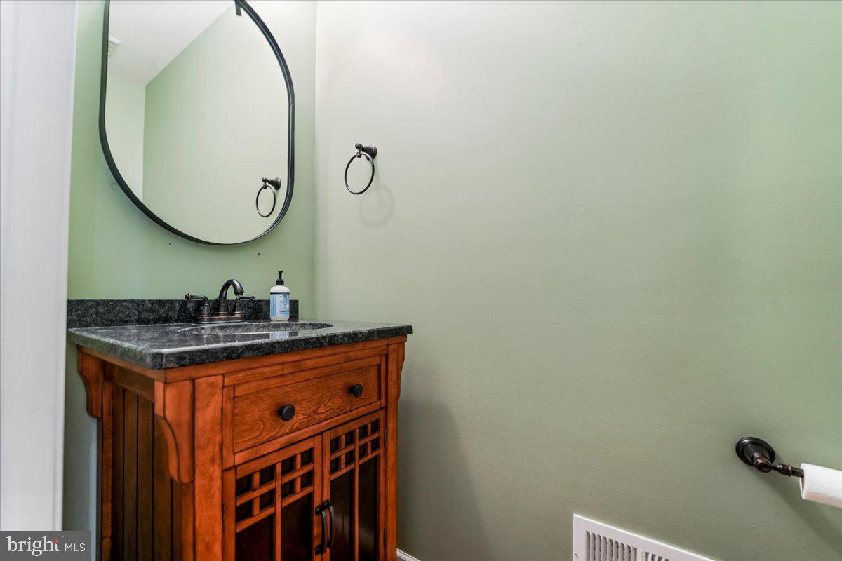 RIVERCREST - Residential Lease