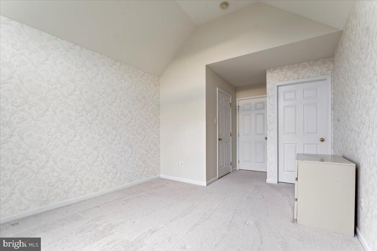 RIVERCREST - Residential Lease