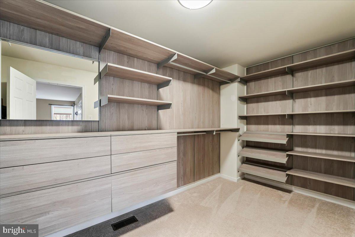 RIVERCREST - Residential Lease