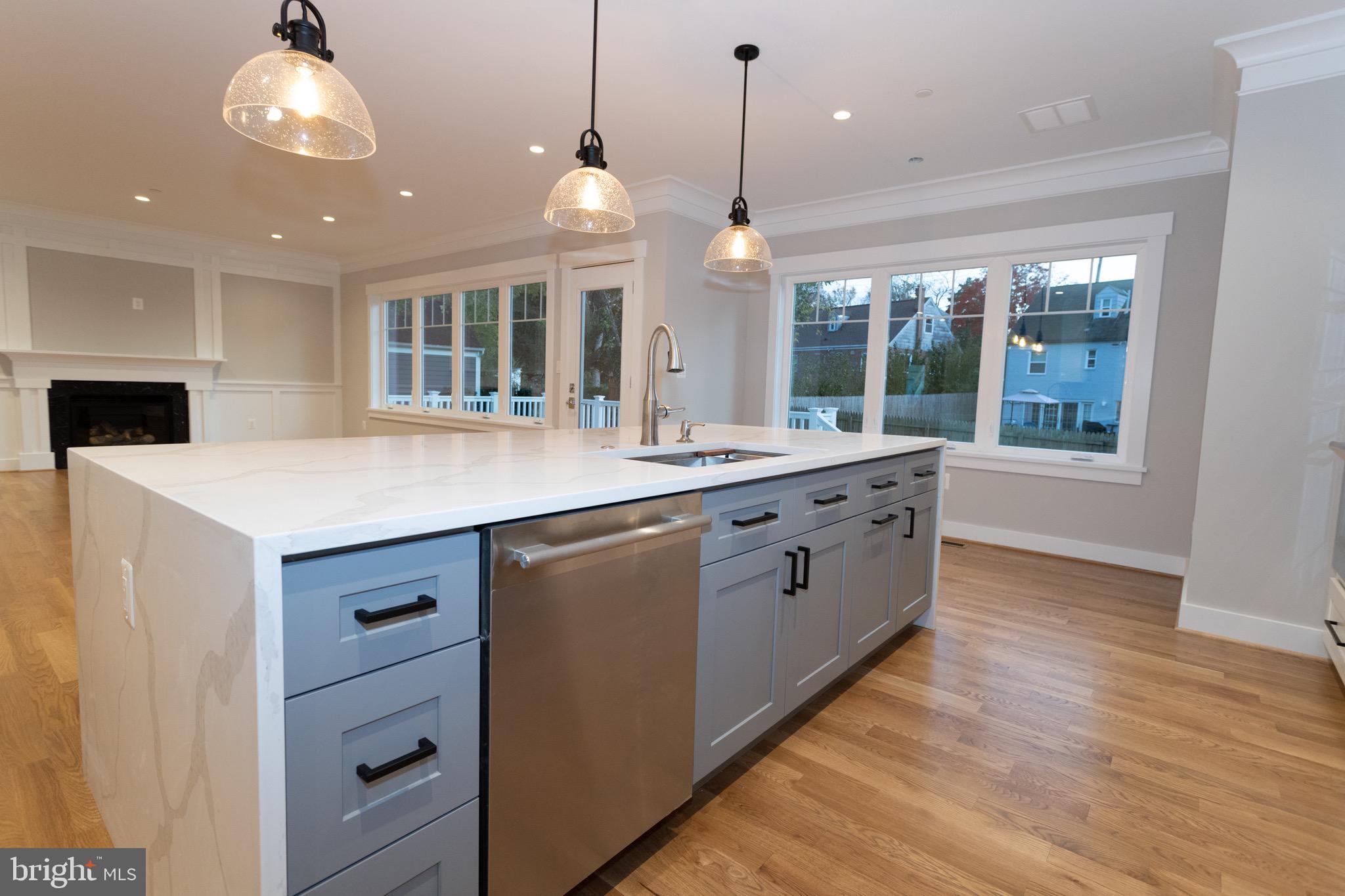 AYRLAWN - Residential