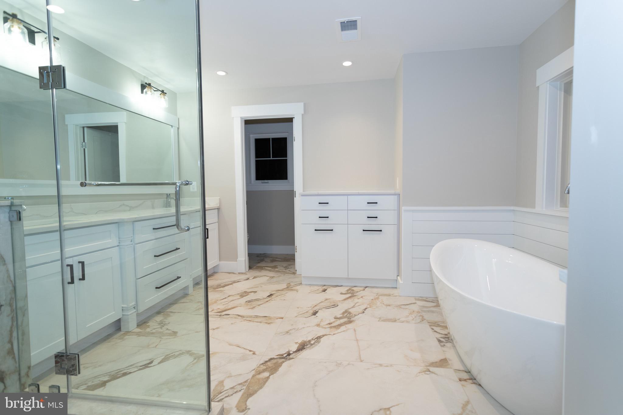 AYRLAWN - Residential