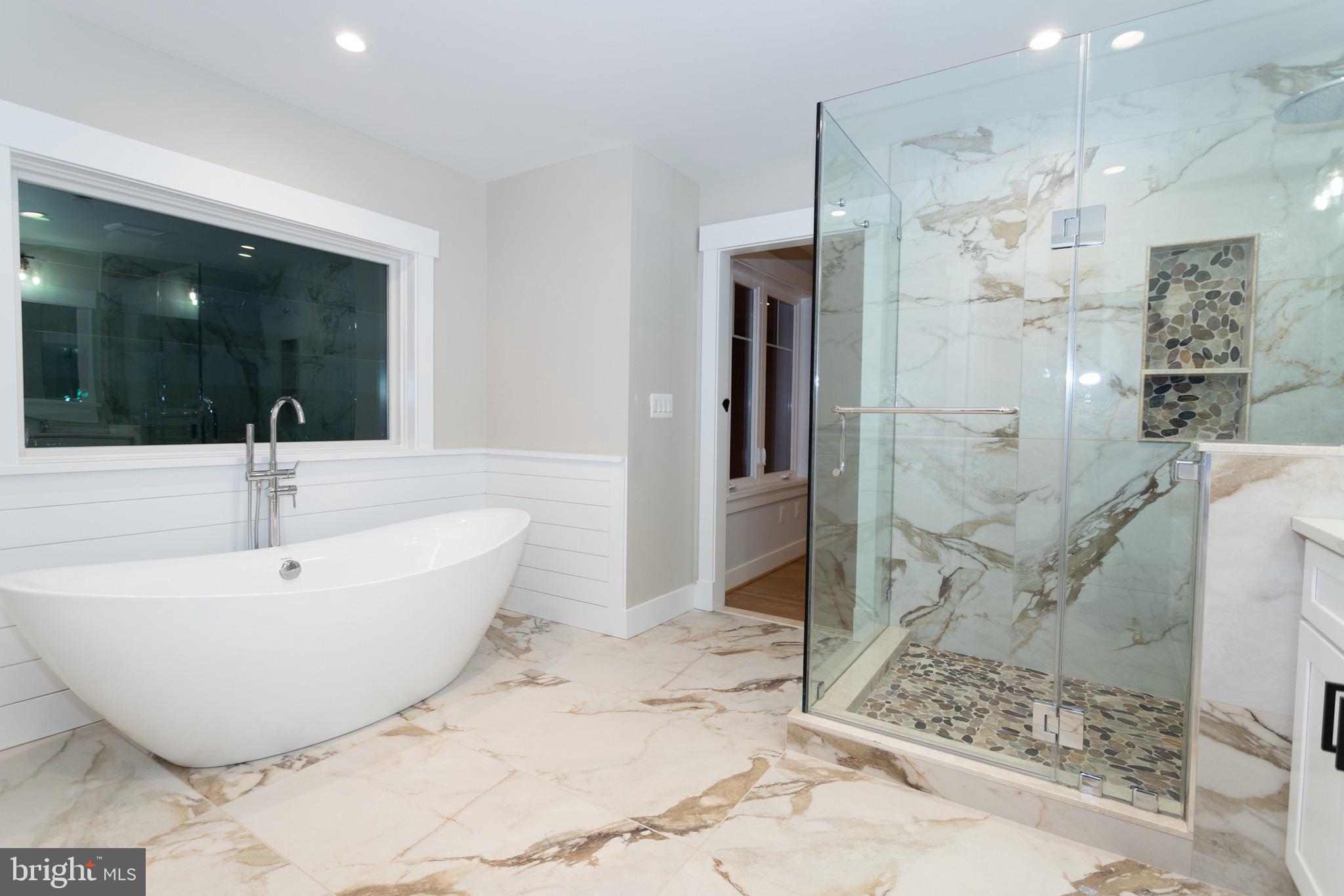 AYRLAWN - Residential