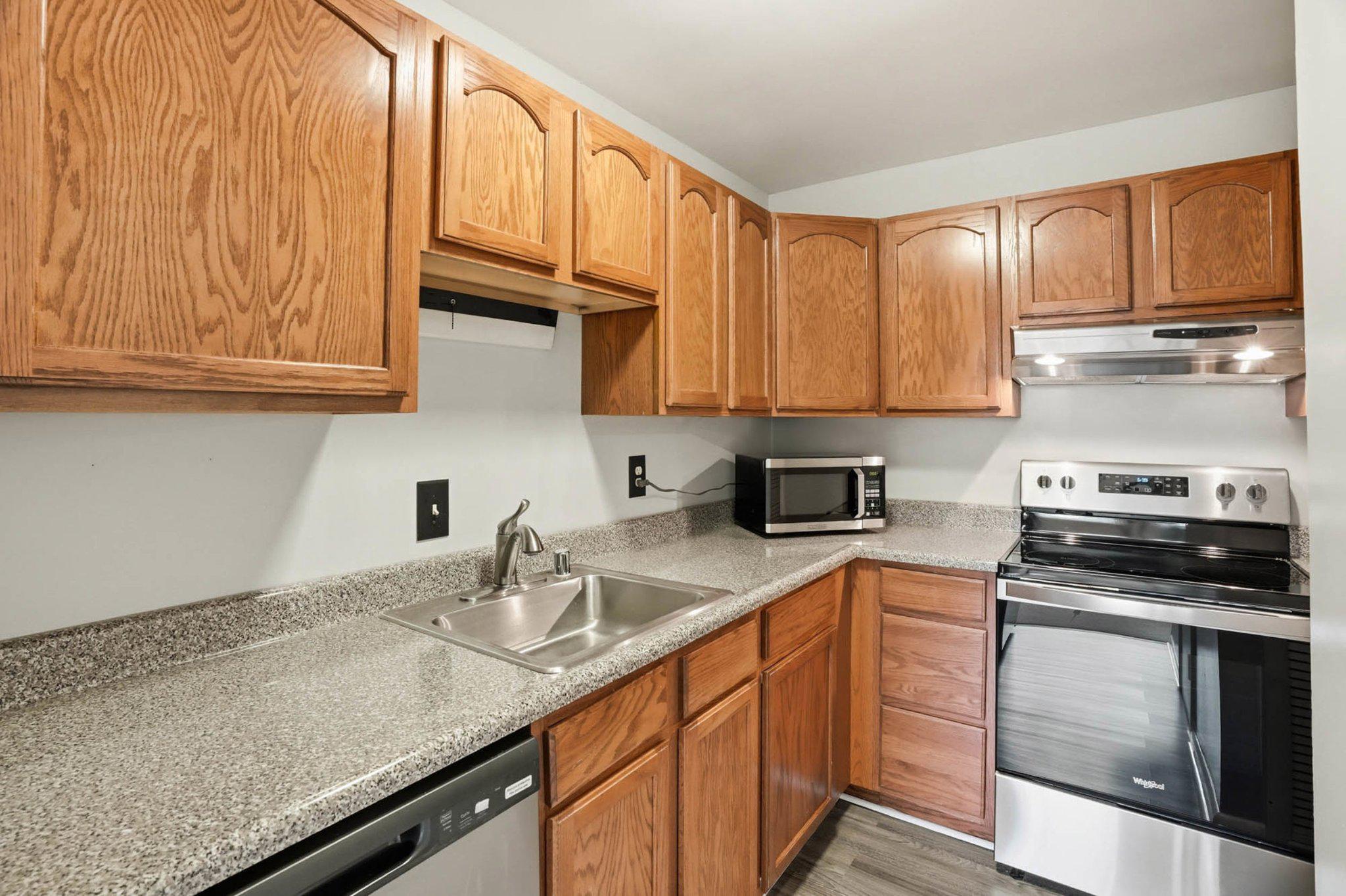 WARREN LODGE CONDOMINIUMS - Residential