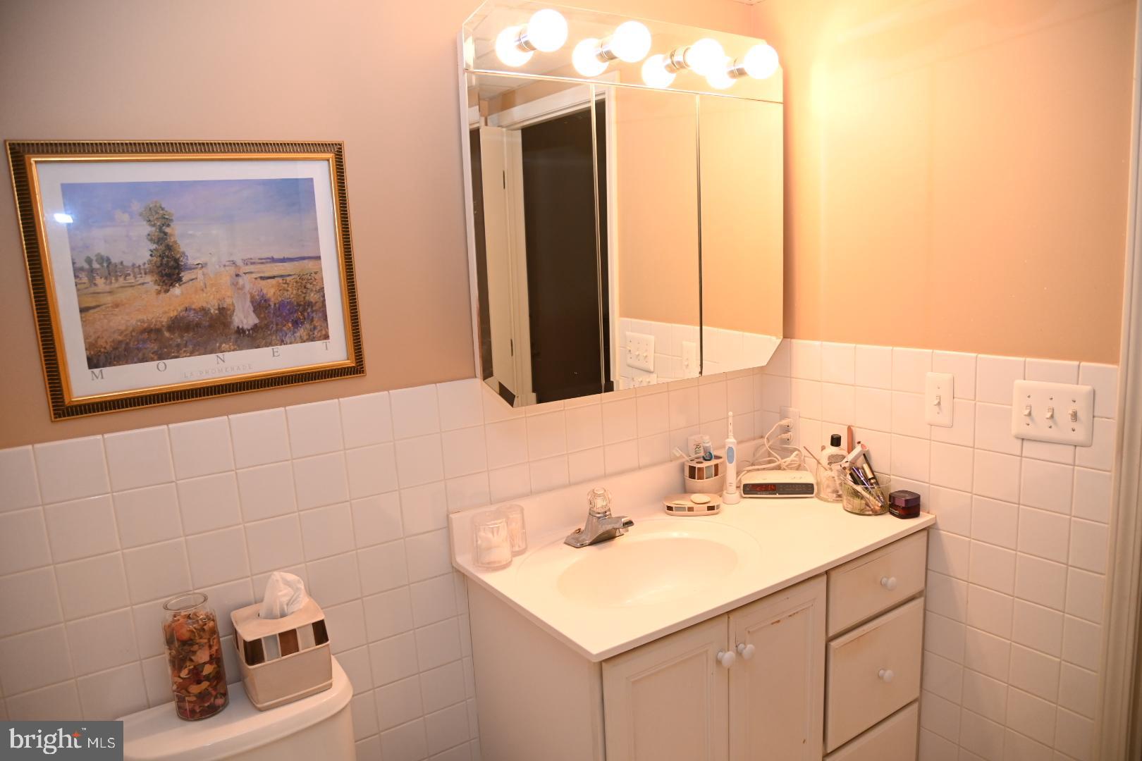 CENTENNIAL STATION - Residential