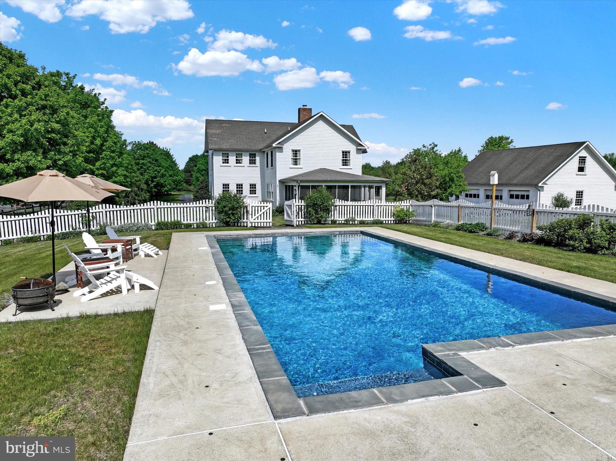 SILVER SPRING TWP - Residential