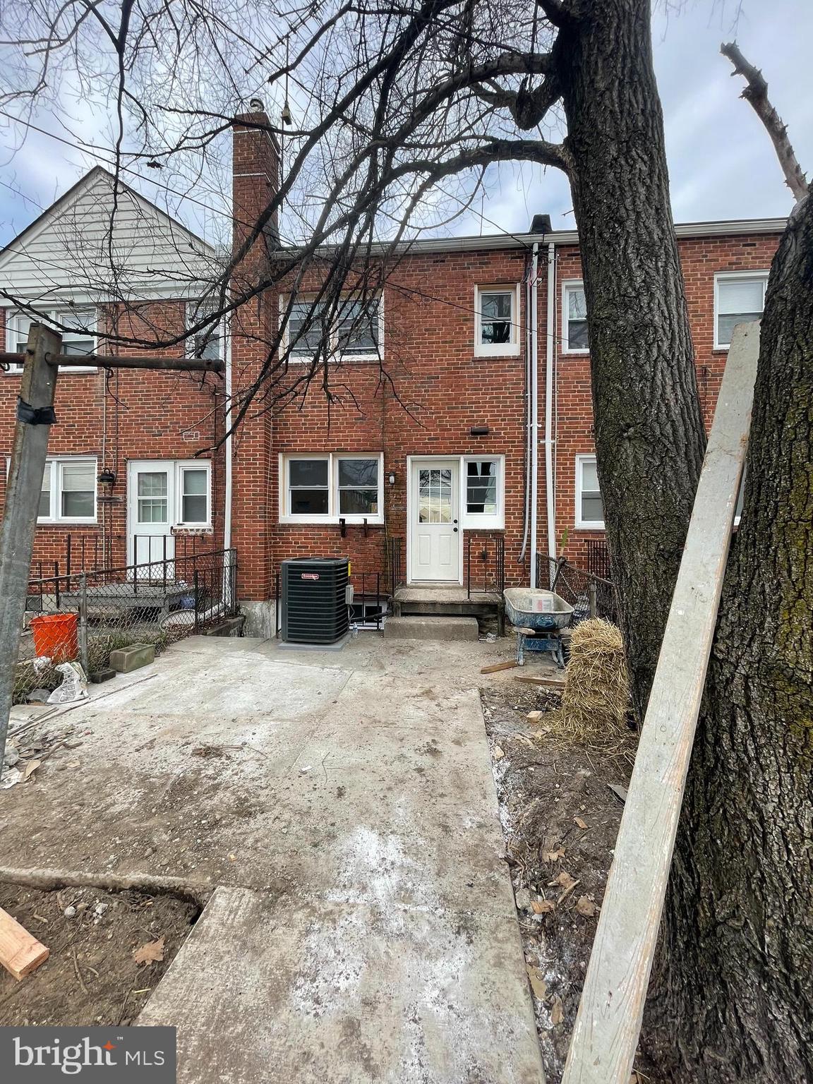 PARKSIDE - Residential Lease