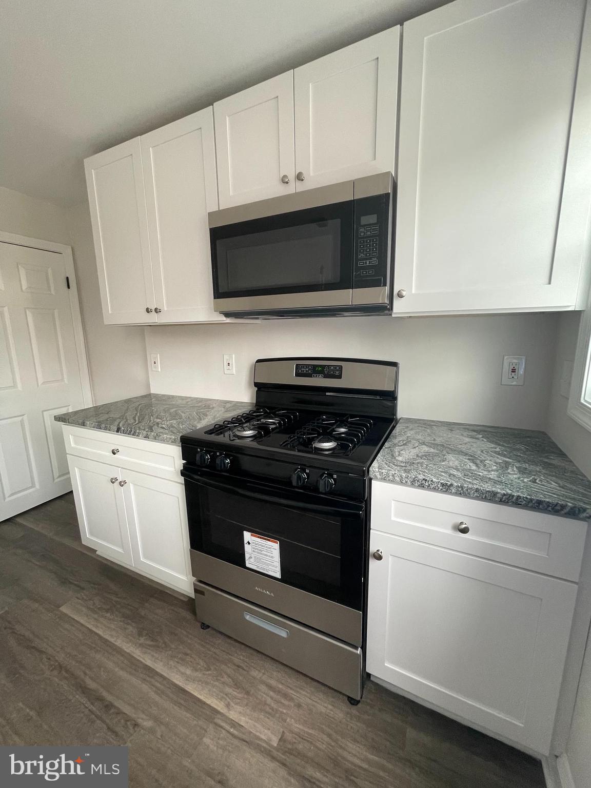 PARKSIDE - Residential Lease