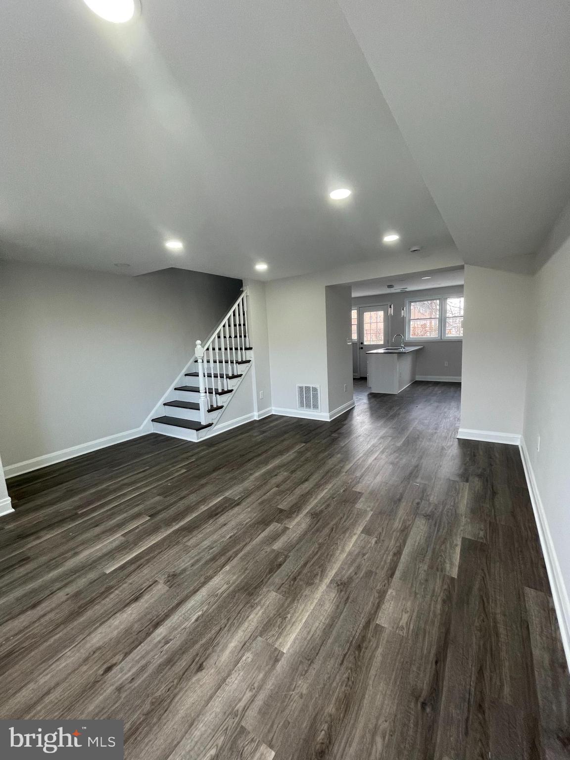 PARKSIDE - Residential Lease