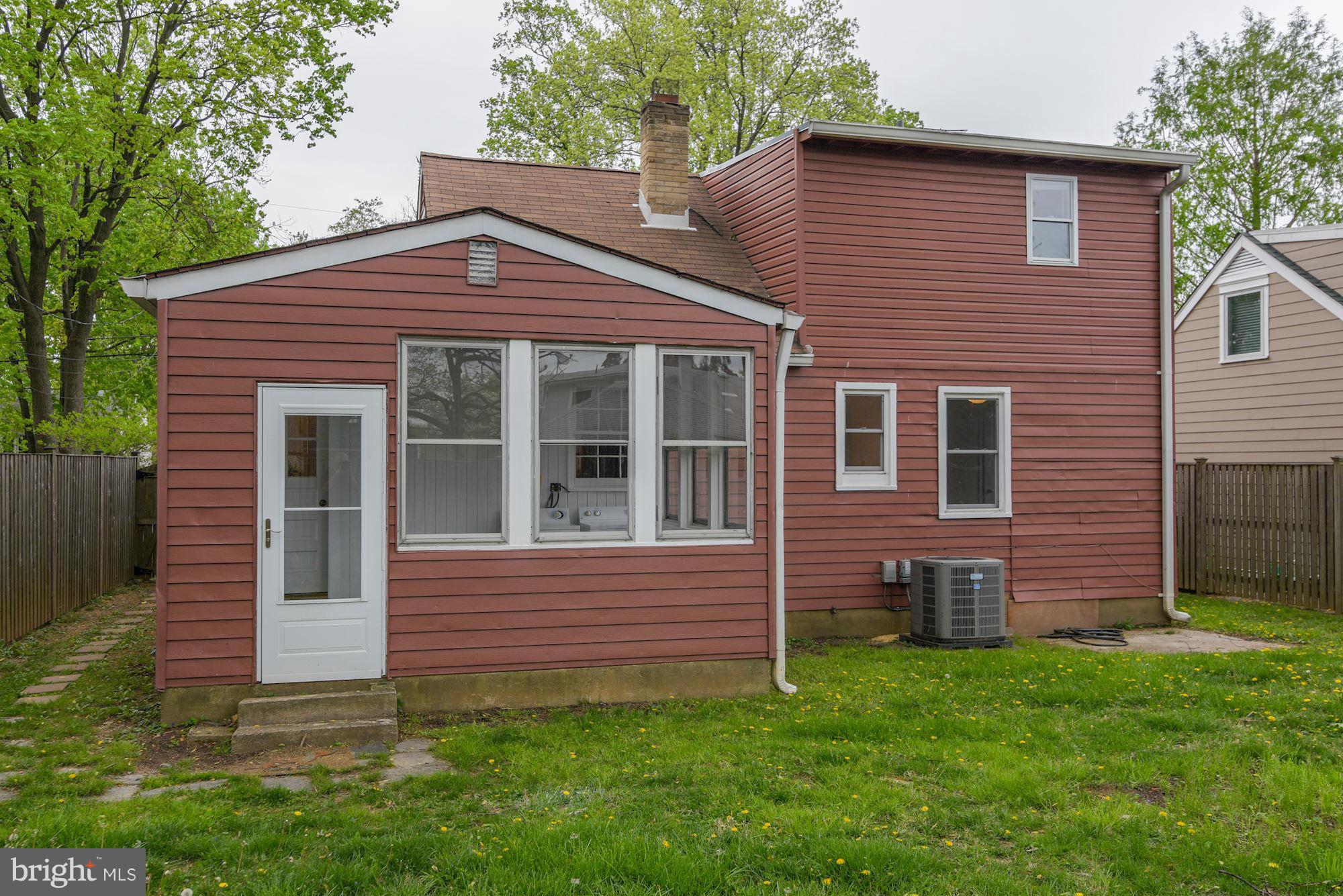 KENSINGTON HEIGHTS - Residential